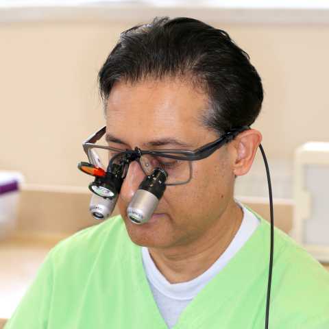 Dr. Prakash Vaswani, LDS RCS (Eng) - Dental Surgeon